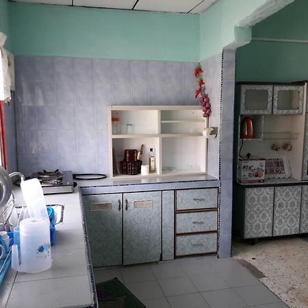 Homestay Ustaz Tajping Kültér fotó